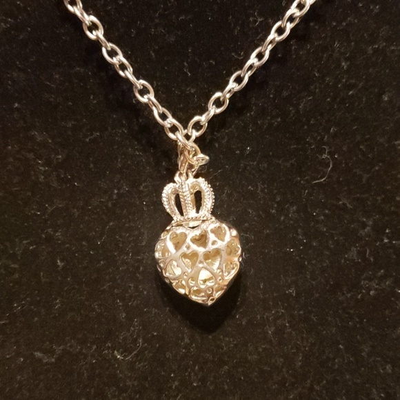 Juicy Couture necklace - Picture 3 of 4